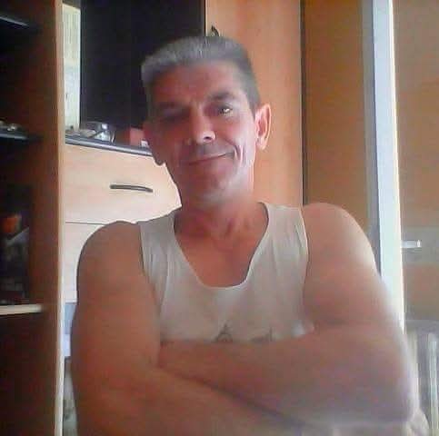 Sébastian - Gay trip à Castel San Pietro Profil de Sébastian, 22 ans, Gay trip à Castel San Pietro (Tessin)