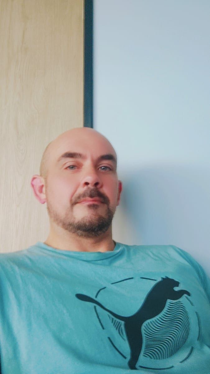 Yvann - Gay trip à St. Antoni Profil de Yvann, 33 ans, Gay trip à St. Antoni (Fribourg)
