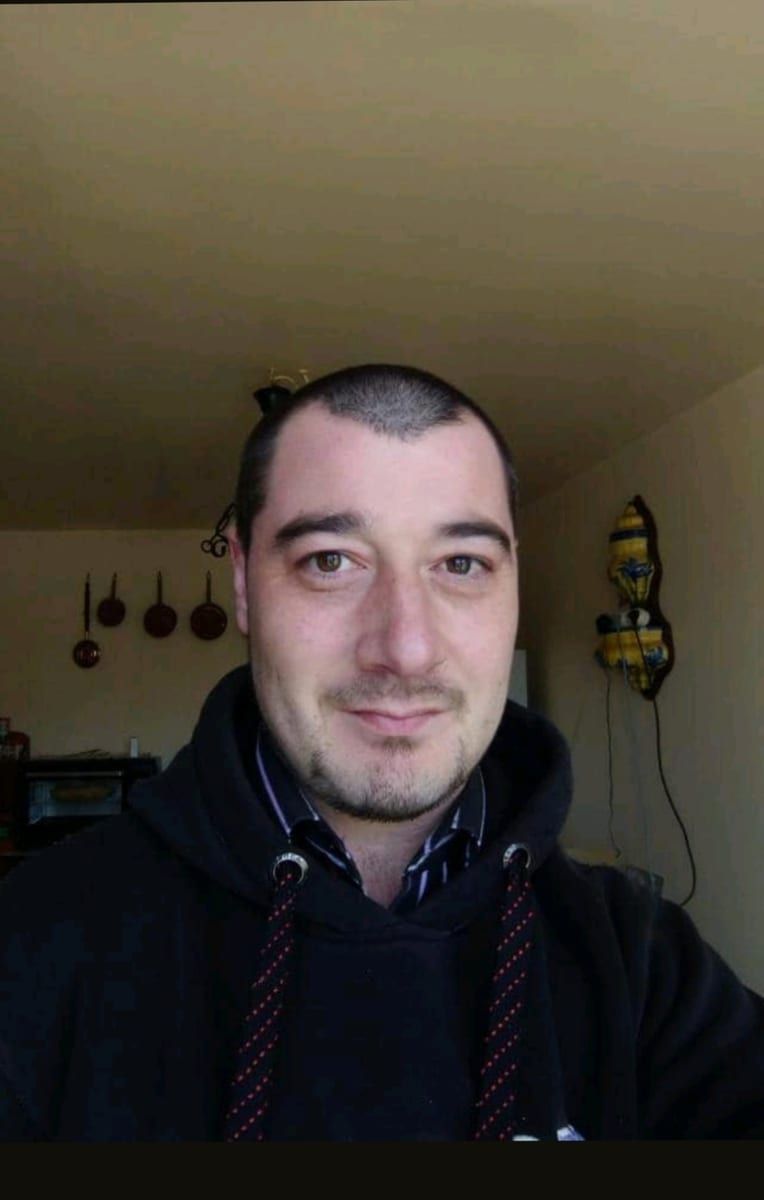 Shaine - Gay trip à Heiden Profil de Shaine, 42 ans, Gay trip à Heiden (Appenzell Rhodes-Extérieures)