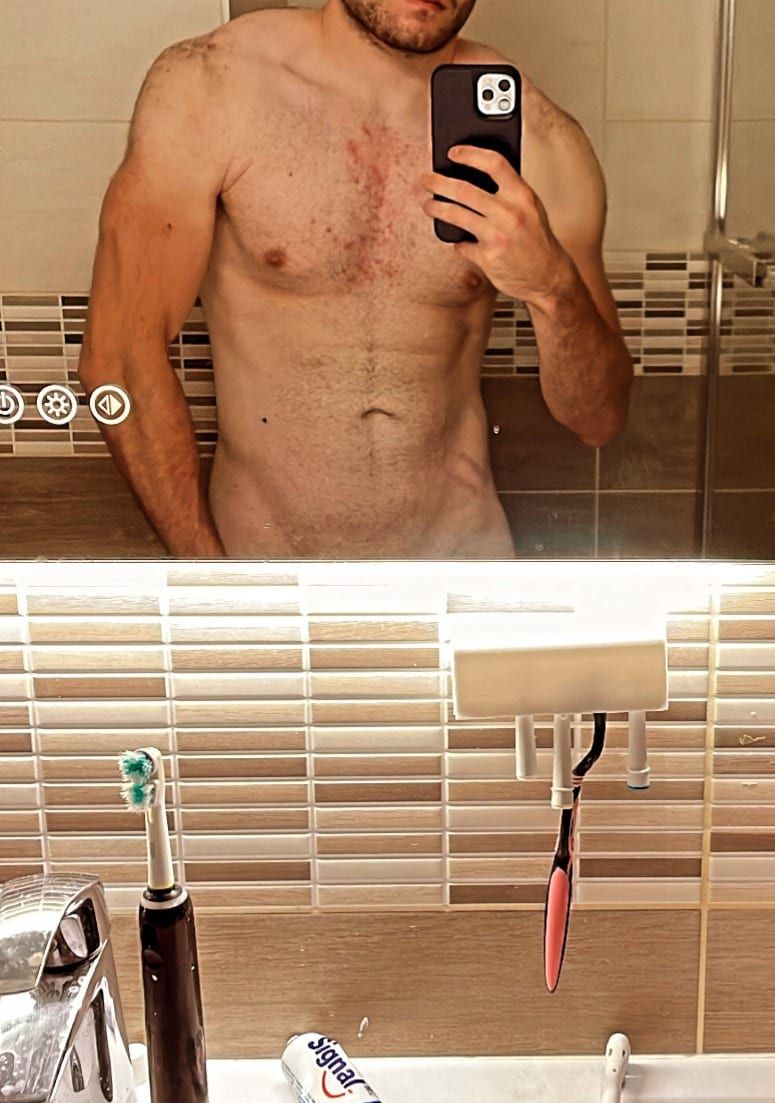 Elmedin - Gay trip à Büriswilen Profil de Elmedin, 34 ans, Gay trip à Büriswilen (Appenzell Rhodes-Intérieures)