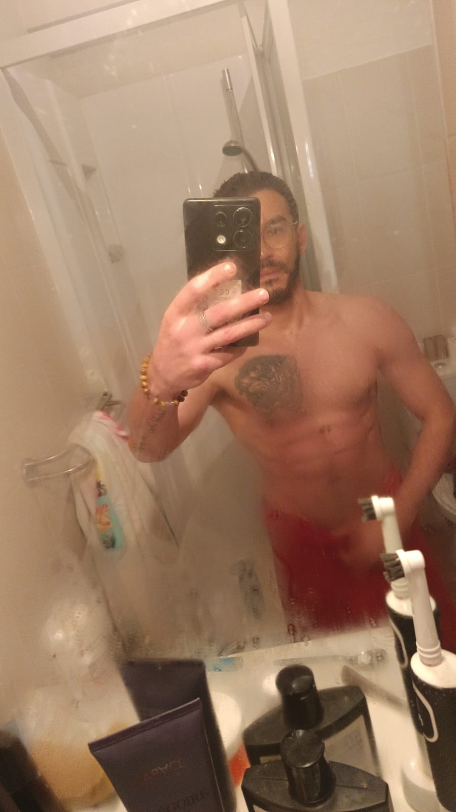 Kyriann - Gay trip à Lanzenhäusern Profil de Kyriann, 32 ans, Gay trip à Lanzenhäusern (Berne)