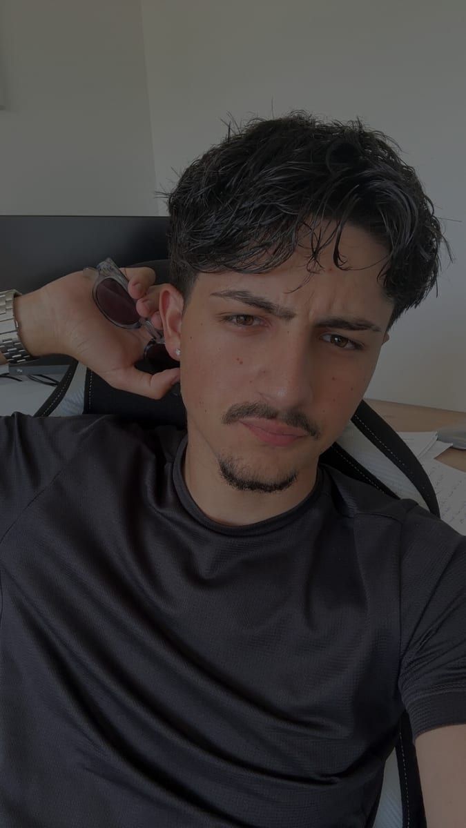 Abrar - Gay trip à Zwillikon Profil de Abrar, 28 ans, Gay trip à Zwillikon (Zurich)