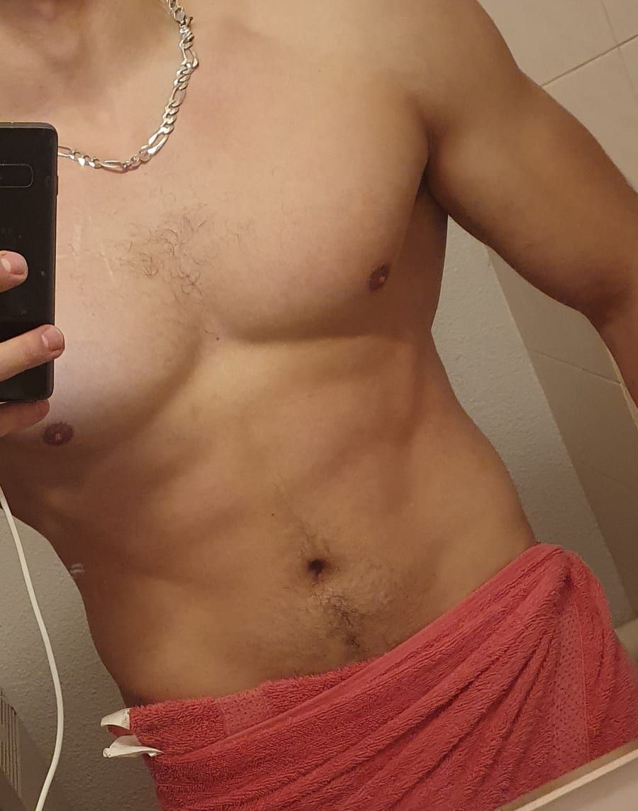 Giovane - Gay trip à Arth Profil de Giovane, 44 ans, Gay trip à Arth (Schwytz)