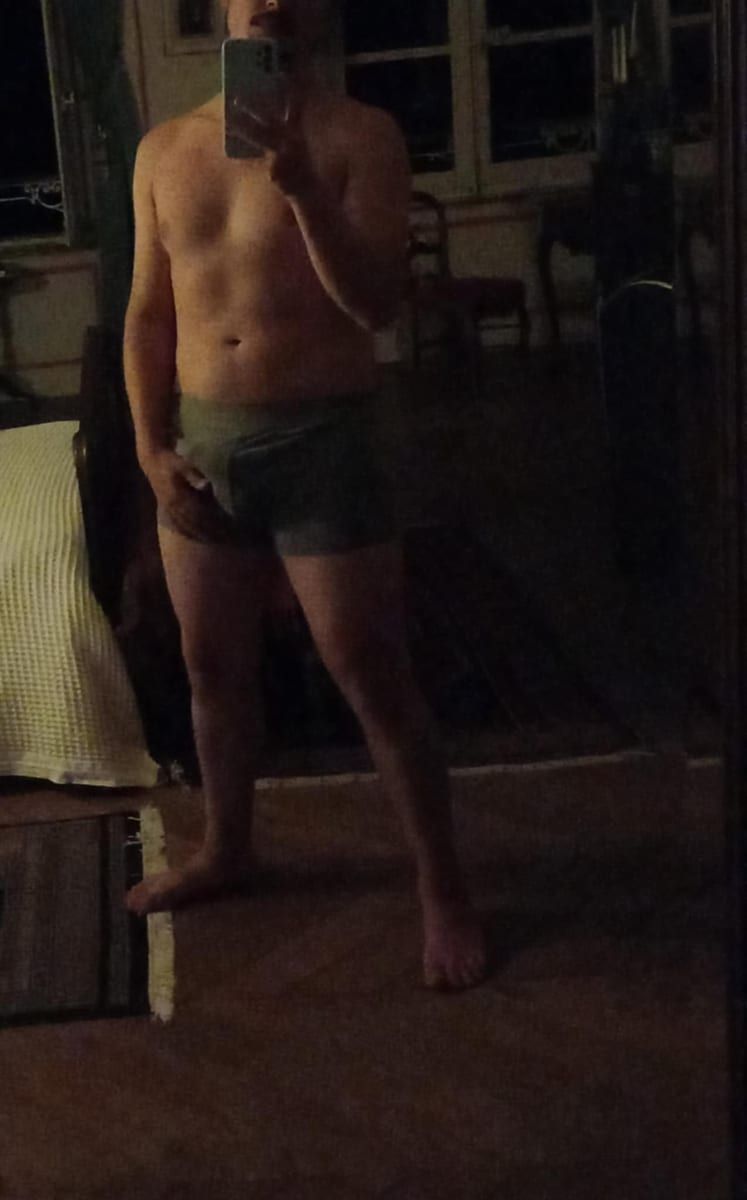 Chrystophe - Gay trip à Holzhäusern ZG Profil de Chrystophe, 25 ans, Gay trip à Holzhäusern ZG (Zoug)