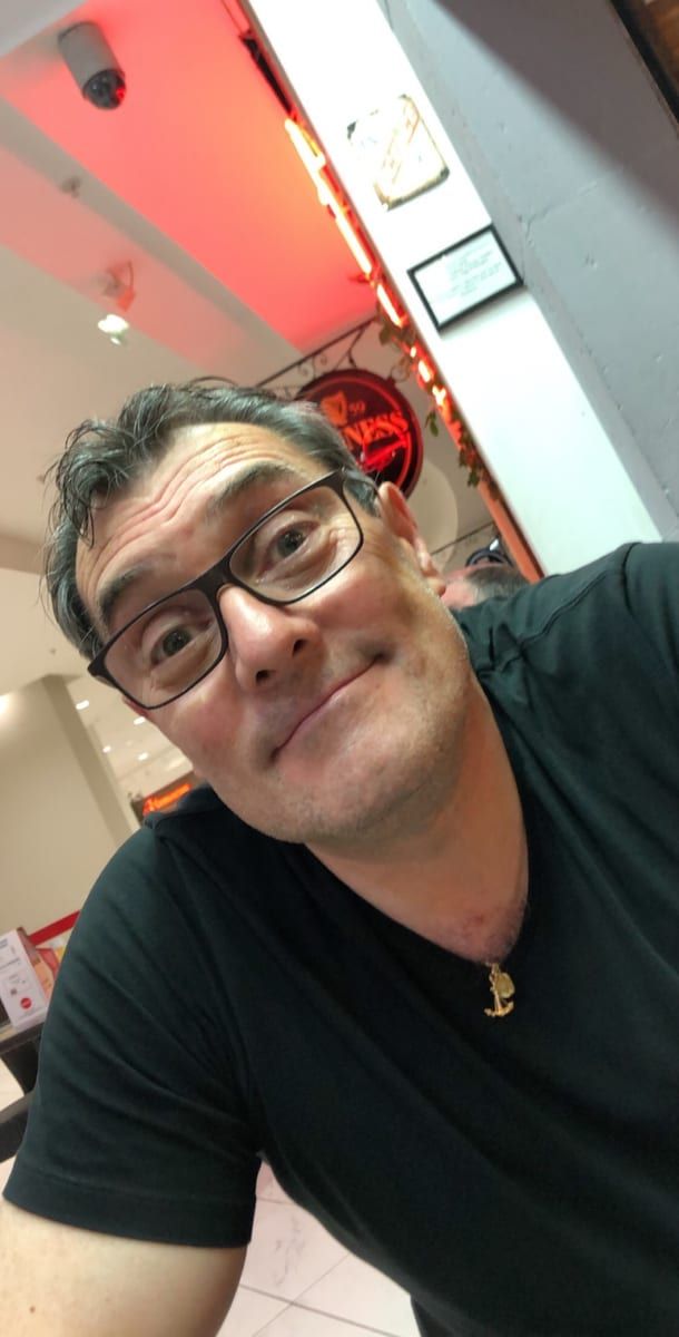 Henri-xavier - Gay trip à Avegno Profil de Henri-xavier, 22 ans, Gay trip à Avegno (Tessin)