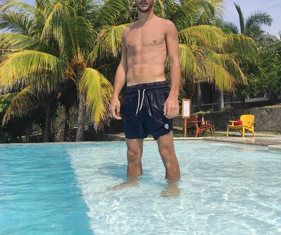 Abderraouf - Gay trip à Zwischenflüh Profil de Abderraouf, 26 ans, Gay trip à Zwischenflüh (Berne)