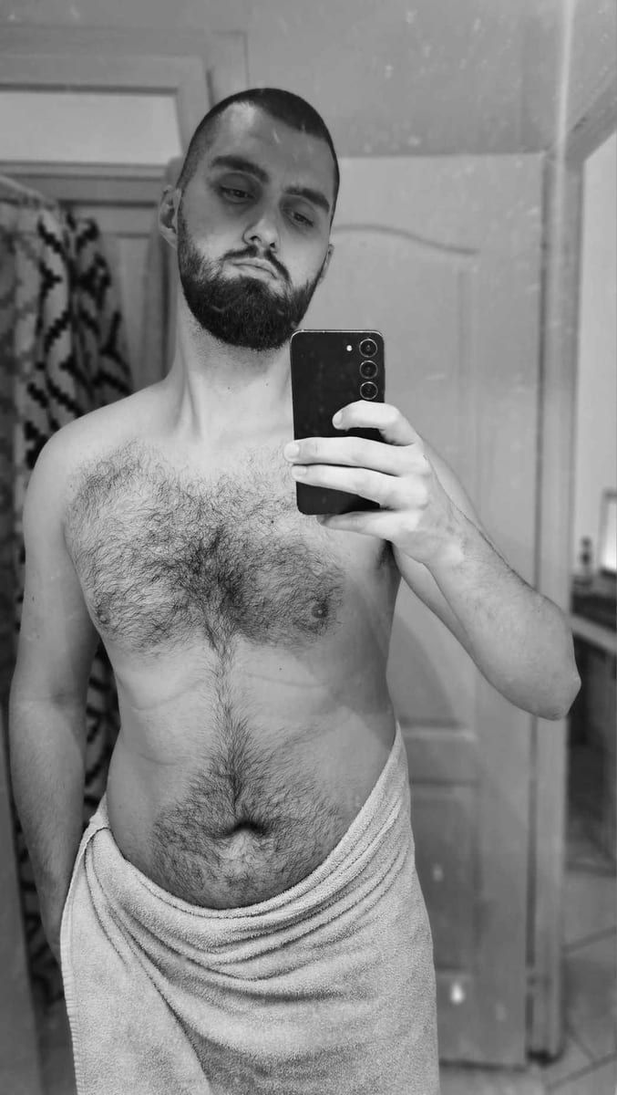Elis - Gay trip à Wil SG Profil de Elis, 27 ans, Gay trip à Wil SG (Saint-Gall)