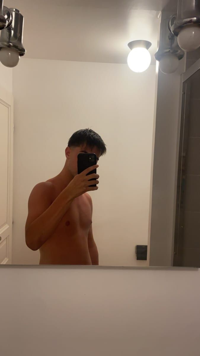 Orso - Gay trip à Vicques Profil de Orso, 27 ans, Gay trip à Vicques (Jura)