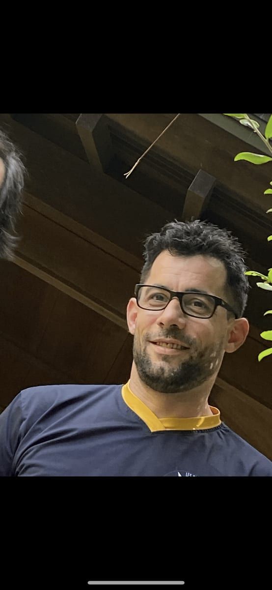 Montassar - Gay trip à Veytaux Profil de Montassar, 43 ans, Gay trip à Veytaux (Vaud)