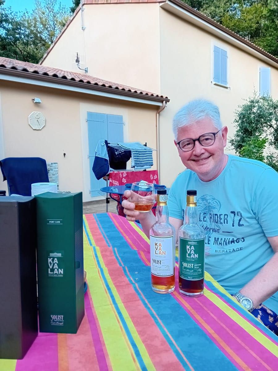 Fathy - Gay trip à Zunzgen Profil de Fathy, 42 ans, Gay trip à Zunzgen (Bâle-Campagne)