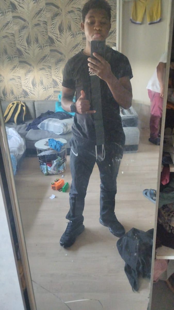 Isa - Gay trip à La Chaux-de-Fonds Profil de Isa, 33 ans, Gay trip à La Chaux-de-Fonds (Neuchâtel)