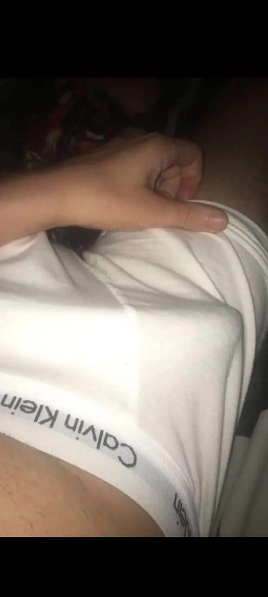 Neji - Gay trip à La Sage Profil de Neji, 24 ans, Gay trip à La Sage (Valais)