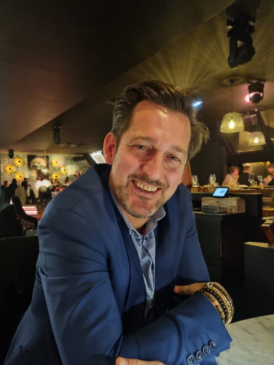 Yolan - Gay trip à Haslen AI Profil de Yolan, 32 ans, Gay trip à Haslen AI (Appenzell Rhodes-Intérieures)