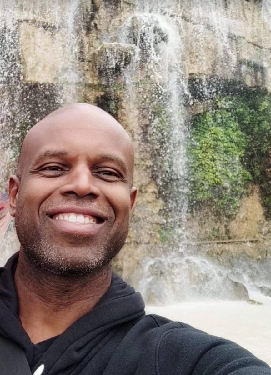 Diango - Gay trip à Vermes Profil de Diango, 36 ans, Gay trip à Vermes (Jura)