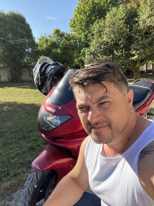 Tarike - Gay trip à Arth Profil de Tarike, 31 ans, Gay trip à Arth (Schwytz)