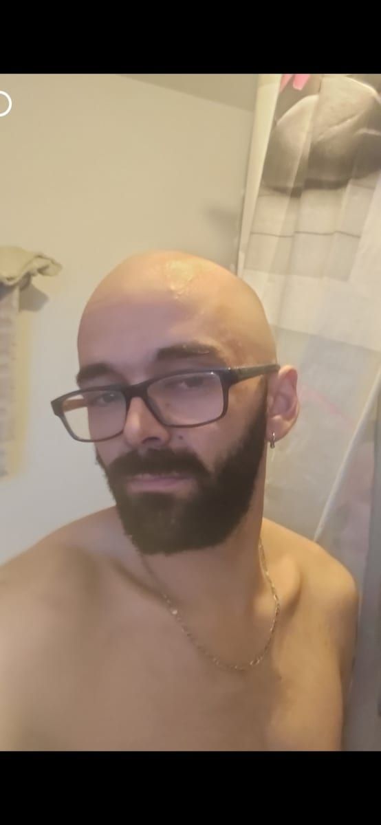 Jael - Gay trip à Hägendorf Profil de Jael, 31 ans, Gay trip à Hägendorf (Soleure)