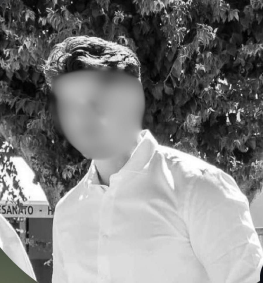 Nunzio - Gay trip à Novaggio Profil de Nunzio, 24 ans, Gay trip à Novaggio (Tessin)