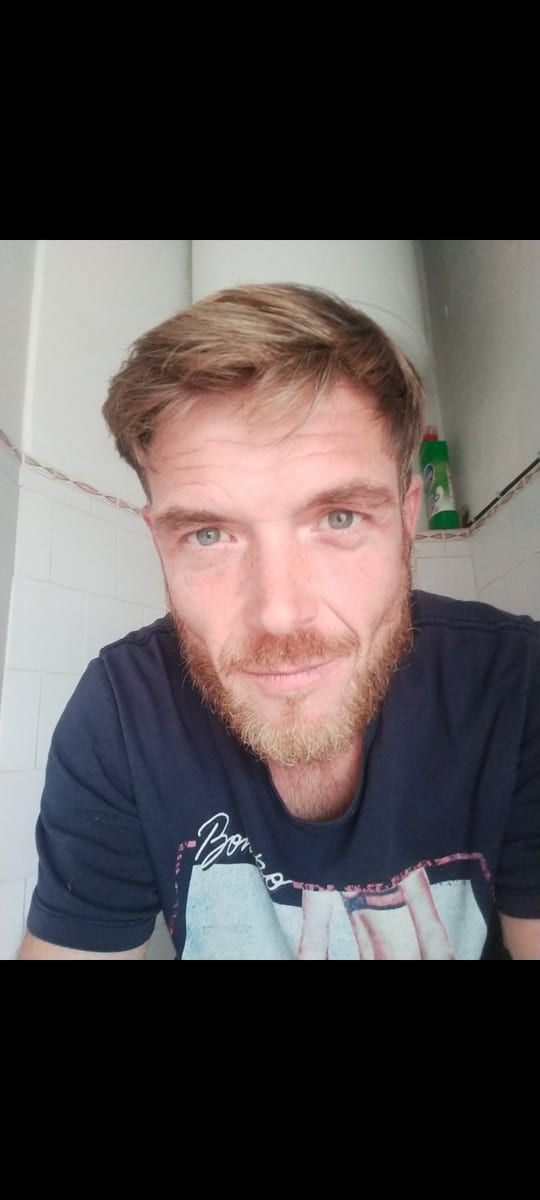 Ellande - Gay trip à Kreuzlingen Profil de Ellande, 43 ans, Gay trip à Kreuzlingen (Thurgovie)