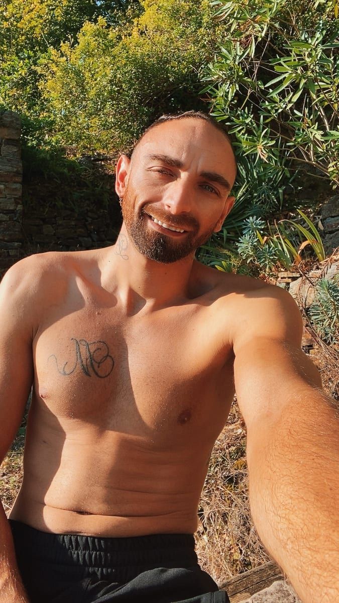 Tadek - Gay trip à Döttingen Profil de Tadek, 22 ans, Gay trip à Döttingen (Argovie)