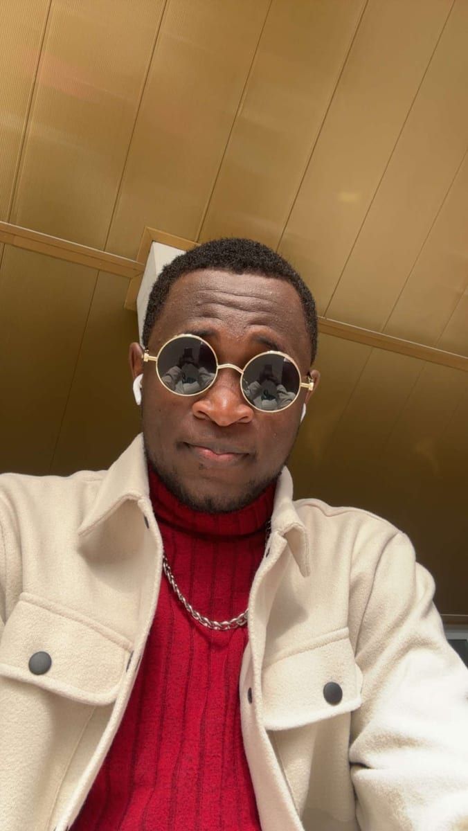 Souleymen - Gay trip à Chancy Profil de Souleymen, 36 ans, Gay trip à Chancy (Genève)