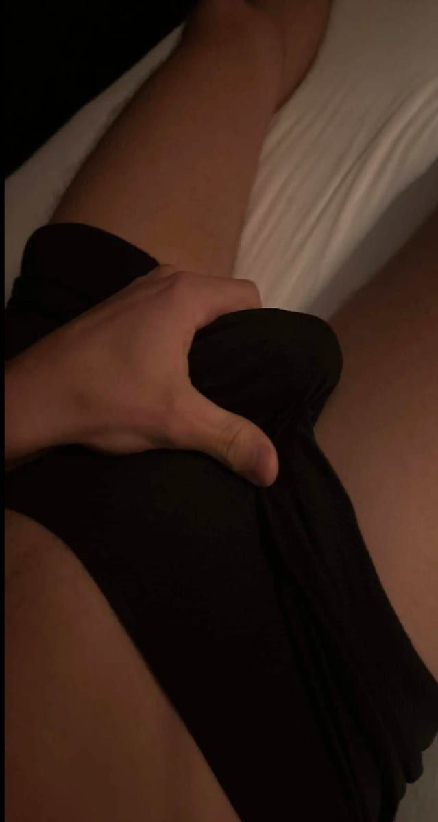 Roldan - Gay trip à Corcelles NE Profil de Roldan, 30 ans, Gay trip à Corcelles NE (Neuchâtel)