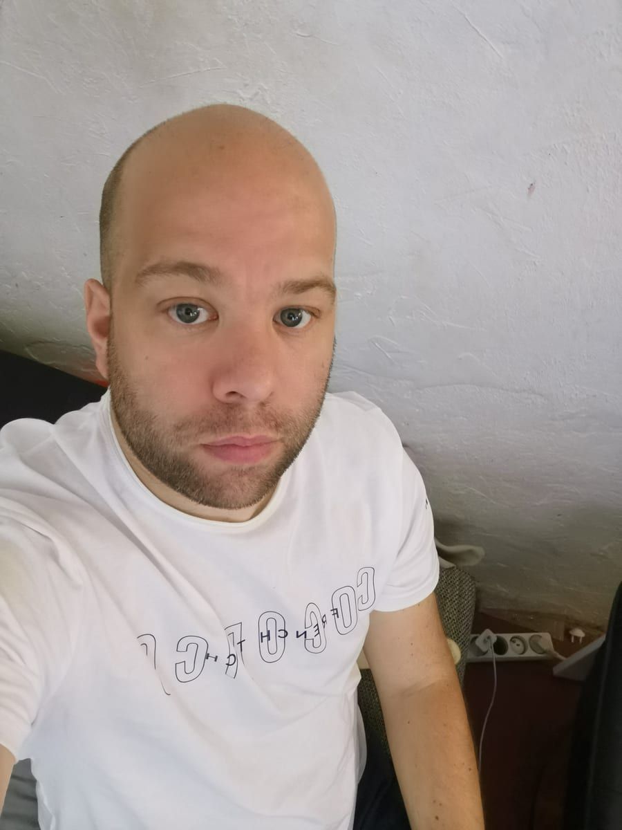 Paolo - Gay trip à Büren zum Hof Profil de Paolo, 26 ans, Gay trip à Büren zum Hof (Berne)