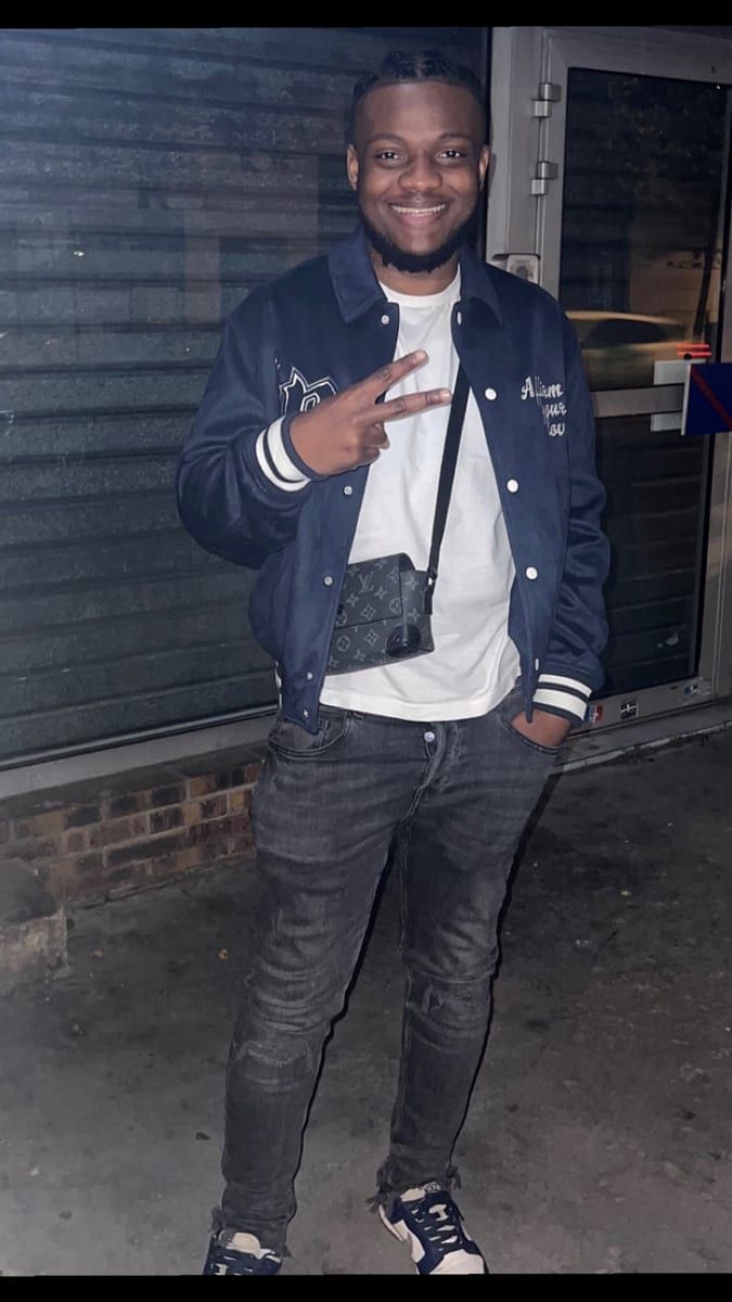 Hilal - Gay trip à Stettfurt Profil de Hilal, 34 ans, Gay trip à Stettfurt (Thurgovie)